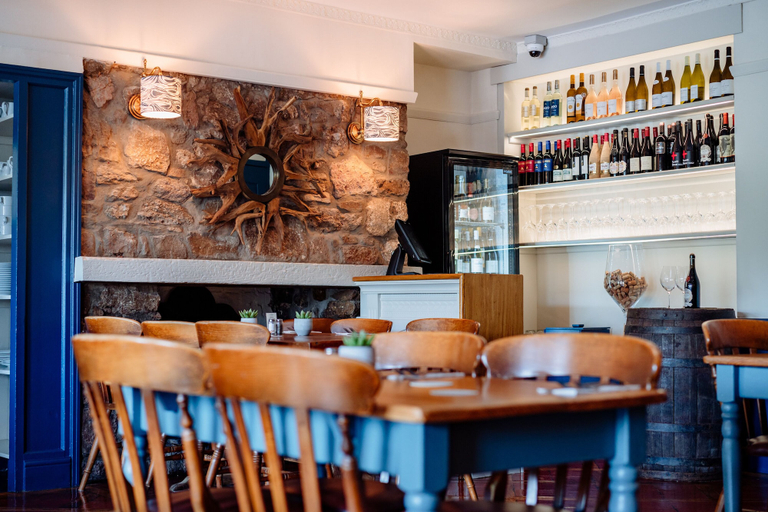Food & Drinks 5, King Arthur Hotel, Swansea
