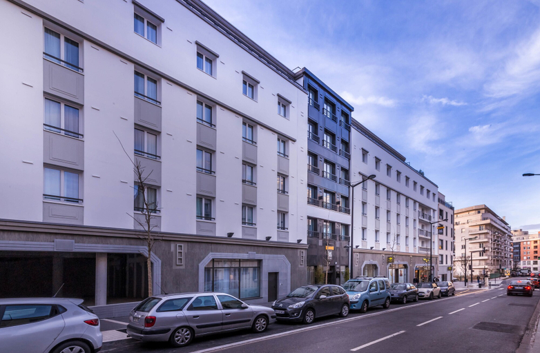 Exterior & Views 2, Best Western Plus Suitcase Paris La Defense, Hauts-de-Seine