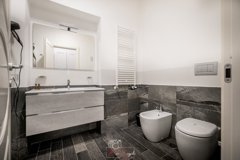 Bathroom 5, Arch Rome Suites, Rome