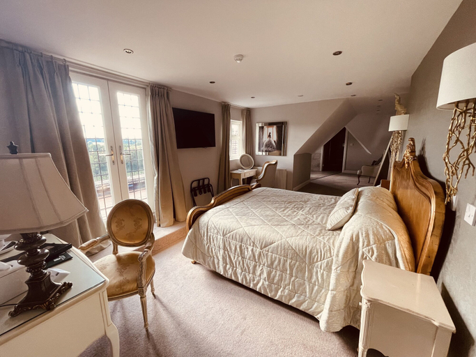 Bedroom 2, Nuthurst Grange Country House Hotel, Warwickshire