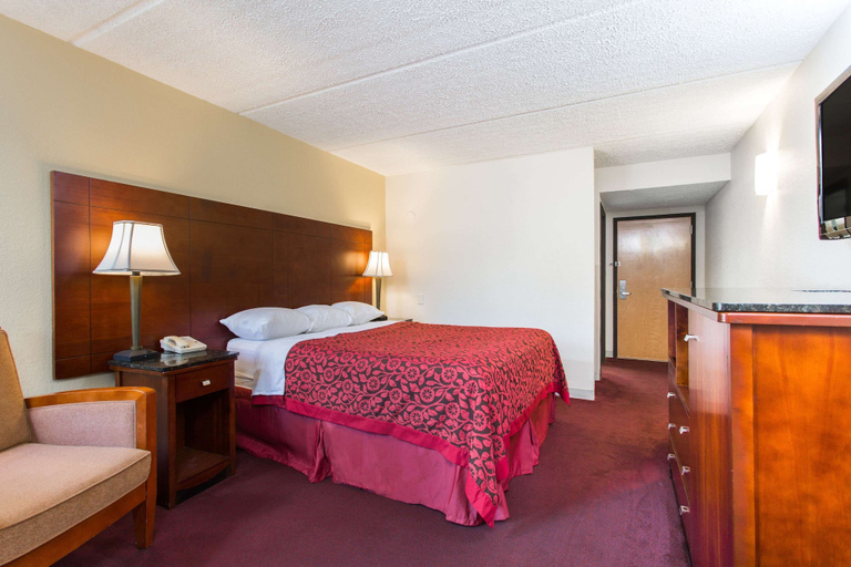 Bedroom 3, Rodeway Inn High Point - Archdale, Randolph