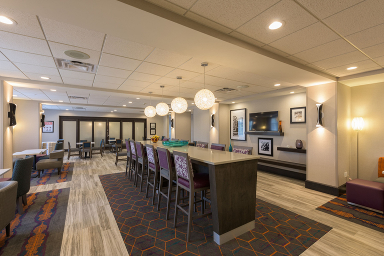 Food & Drinks 5, Hampton Inn Buffalo-Hamburg, Erie