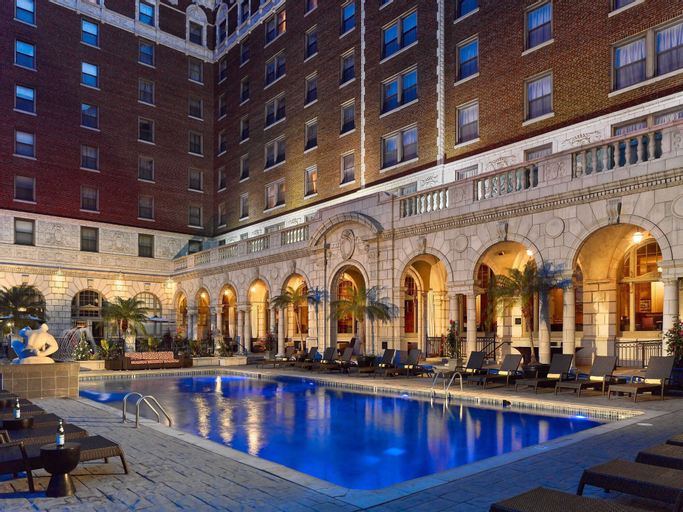 Exterior & Views 1, The Royal Sonesta Chase Park Plaza St. Louis, Saint Louis
