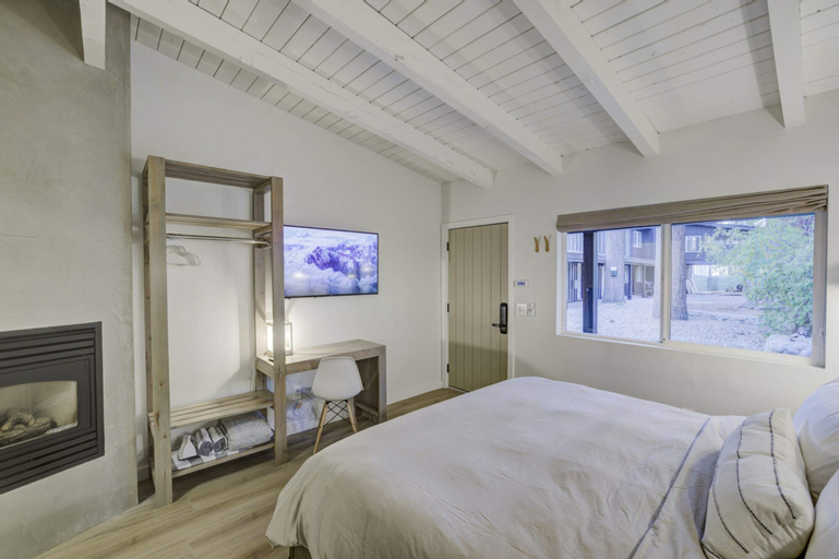 Bedroom 28