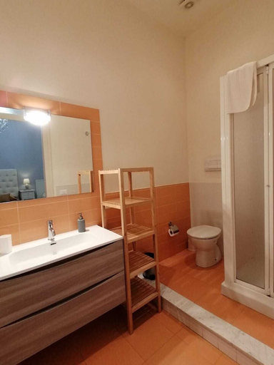 Bathroom 5, B&b Belveliero, Trapani