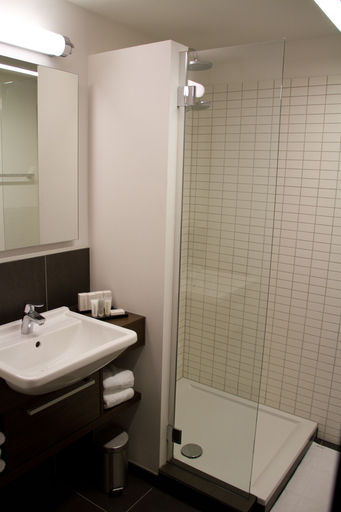 Bathroom 4, Hotel De Boskar, Limburg