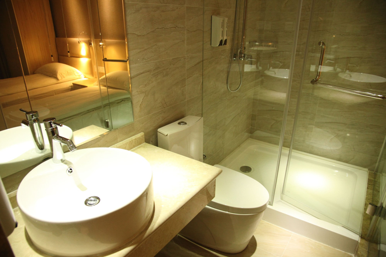 Bathroom 5, Fish Inn East Nanjing Road, Shanghai