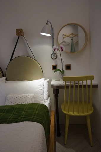 Bedroom 4, Nihao Cafe Hotel, Taipei City