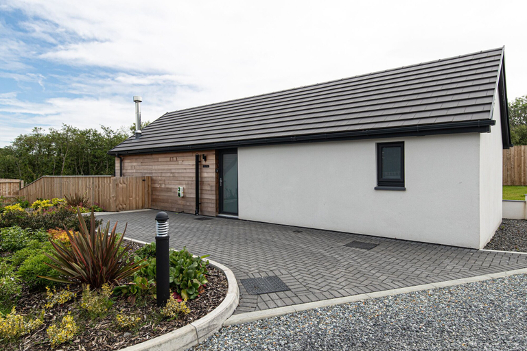 Exterior & Views 2, Willow Cottage, Pembrokeshire