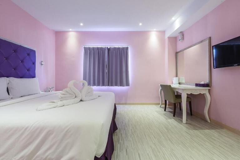 Bedroom 4, Lion King Hotel, Kaohsiung