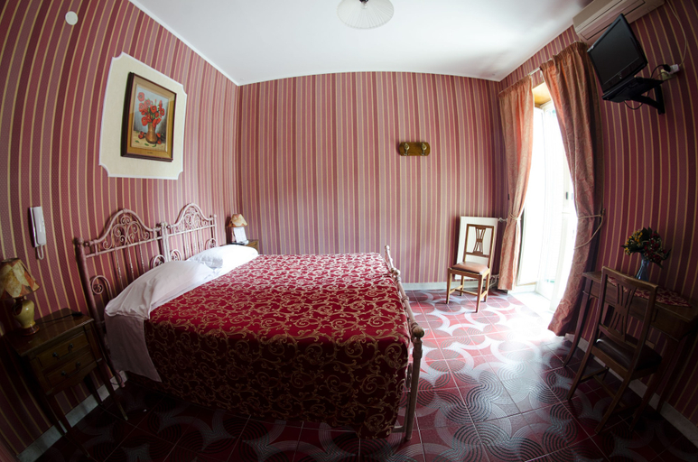 Bedroom 3, Hotel Villa Maria, Napoli