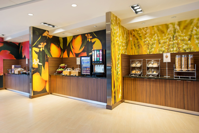 Food & Drinks 4, Fairfield Inn and Suites by Marriott Belle Vernon, Westmoreland