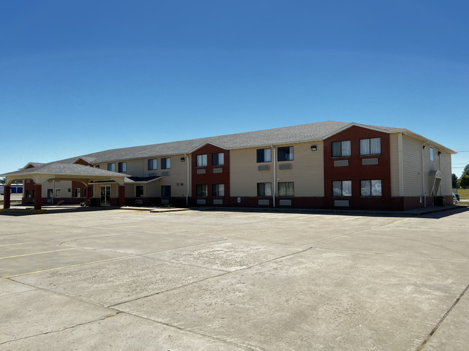 Exterior & Views 1, Designer Inn & Suites, Tama