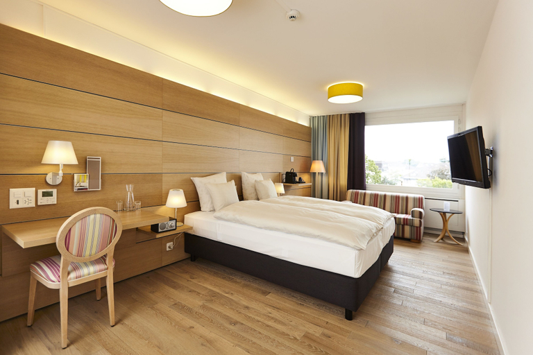 Bedroom 3, Steinenschanze Charming City & Garden Hotel, Basel