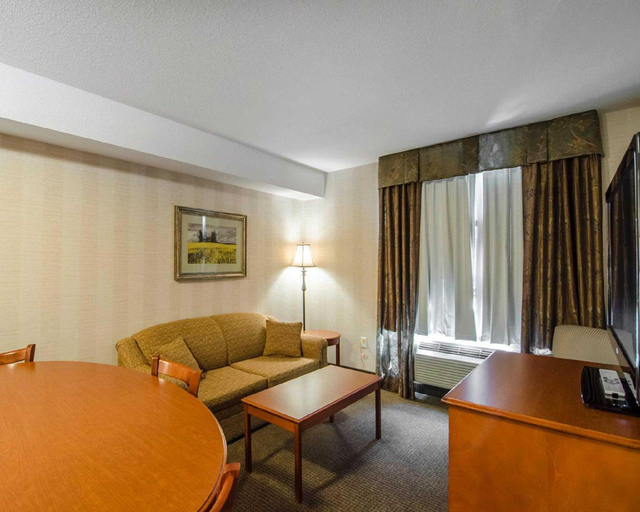 Others 3, Quality Inn & Suites, Division No. 19