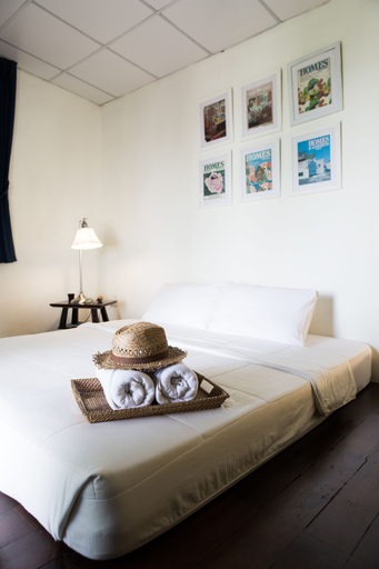Bedroom 2, Arthit-Tara, Ban Sang