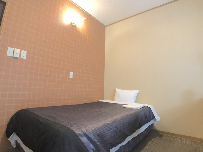 Bedroom 2, Hotel Time Rich, Okinawa