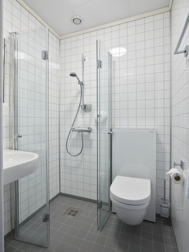 Bathroom 4, Heimly, Aurland