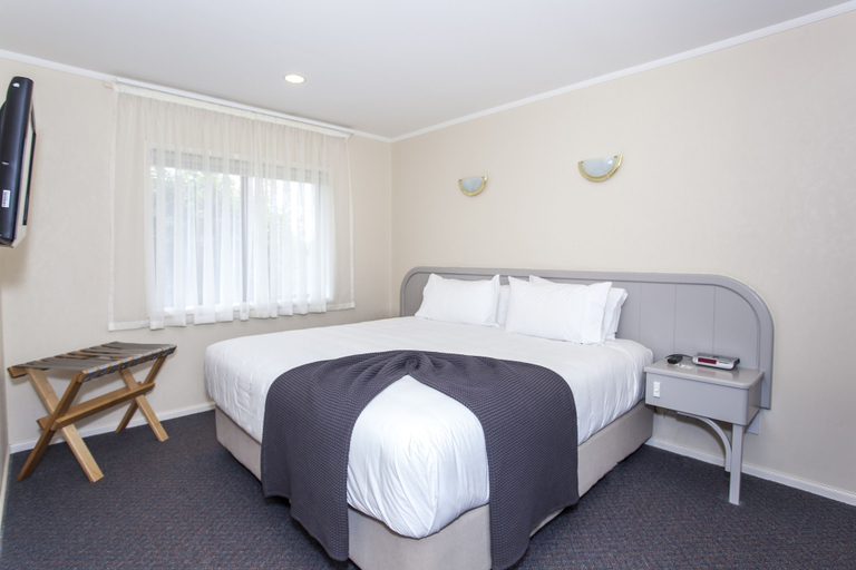 Bedroom 2, Te Mata Lodge, Hastings city
