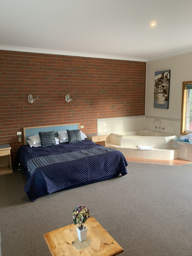 Bedroom 13