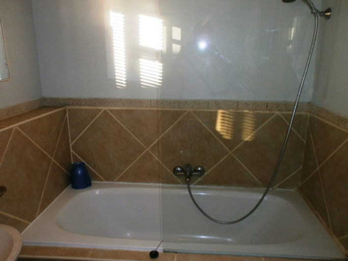 Bathroom 4, Vicmor Court 35 - Apartment, City of Cape Town