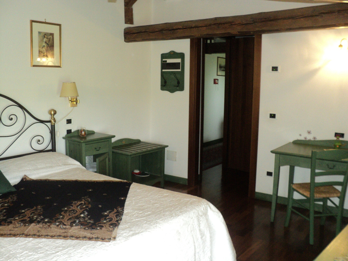 Bedroom 4, Albergo La Bersagliera, Venezia