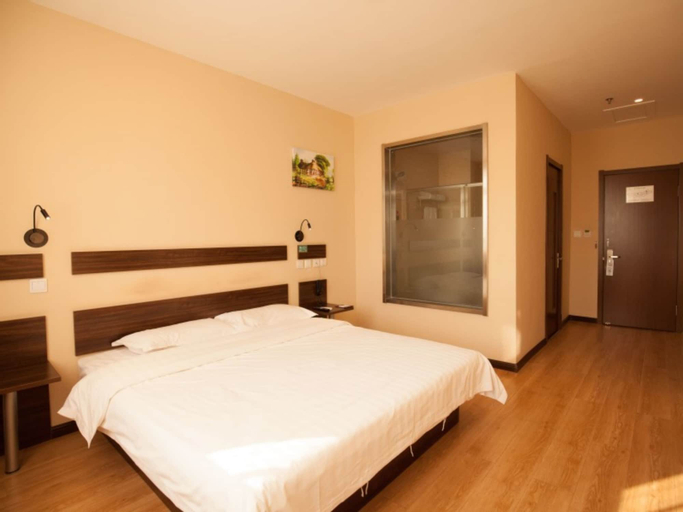 GreenTree Inn DaLian Ganjingzi District Airport New District Lazishan Express Hotel, Dalian