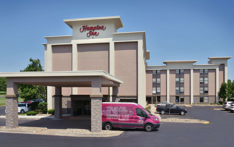 Exterior & Views 2, Hampton Inn Des Moines-Airport, Polk