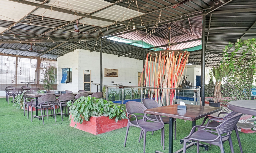 Food & Drinks, Treebo Trend Mazzo Residency, Raigarh