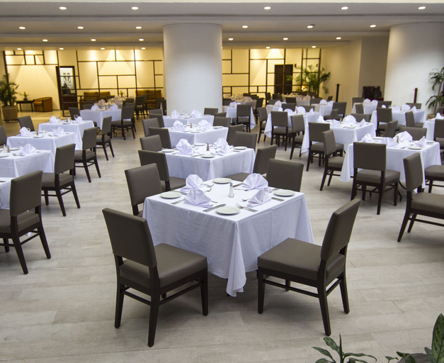 Food & Drinks 5, Clarion Suites Guatemala City, ZONA 10