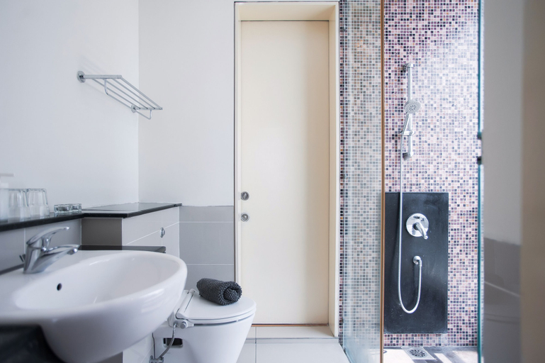 Bathroom 4, Swiss Garden Residence KL by WT Stay, Kuala Lumpur
