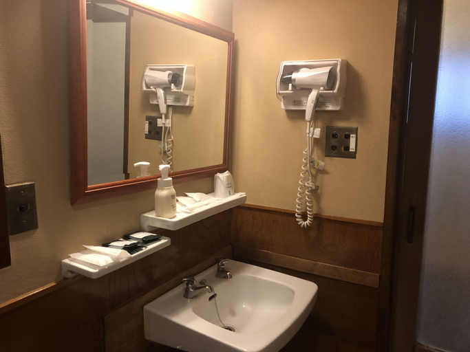 Bathroom 4, Hotel Edoya, Taitō