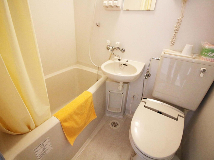 Bathroom 4, Hotel Koshien, Nishinomiya