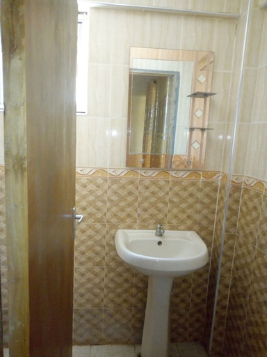 Bathroom 4, Shelton Villa Hotel, Homa Bay Town