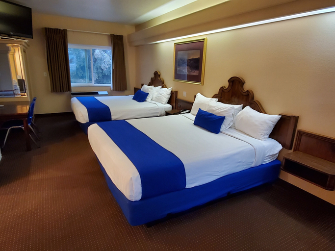 Bedroom 4, Colony Inn, Los Angeles