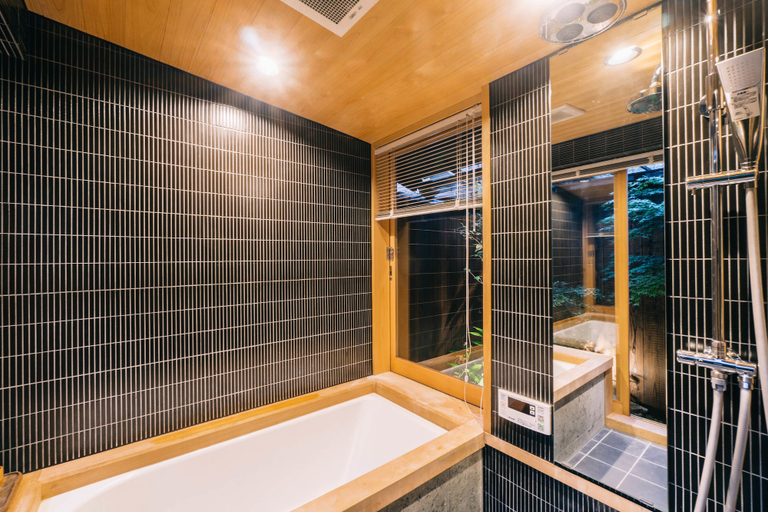 Bathroom 4, Miro Hachijo Genmachi Tei, Kyoto