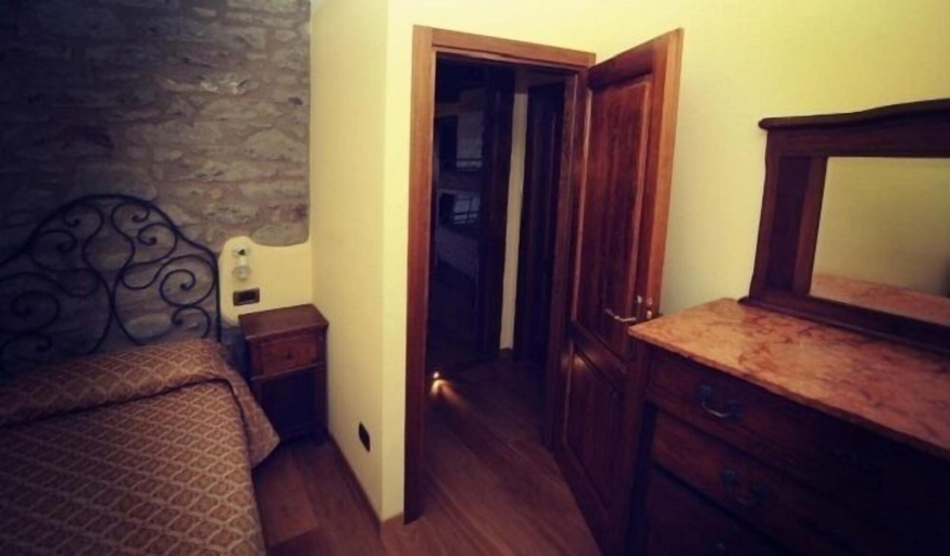 Bedroom 2, Agriturismo La Luna, Modena