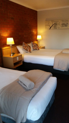 Bedroom 3, Pevensey Motor Lodge, Campaspe - Echuca