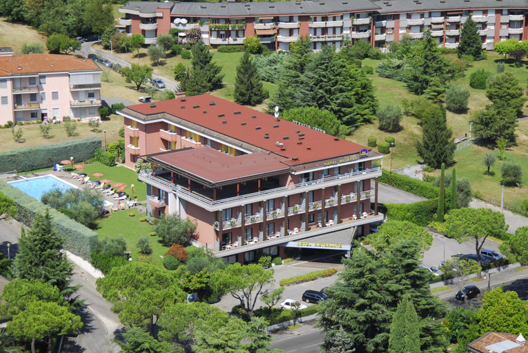 Exterior & Views 2, Hotel Oliveto, Brescia
