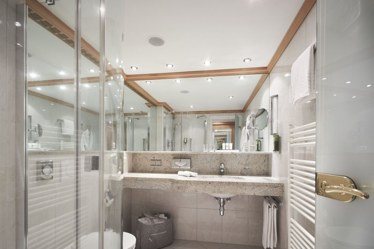 Bathroom 5, EUROPÄISCHER HOF Bad Gastein, Sankt Johann im Pongau