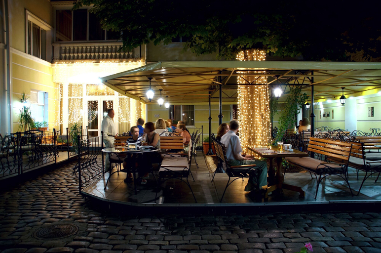 Food & Drinks 4, Odesskiy Dvorik, Odes'ka