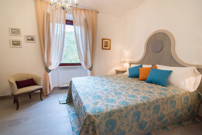 Bedroom 3, Borgo Pallavicini Mori, Rome