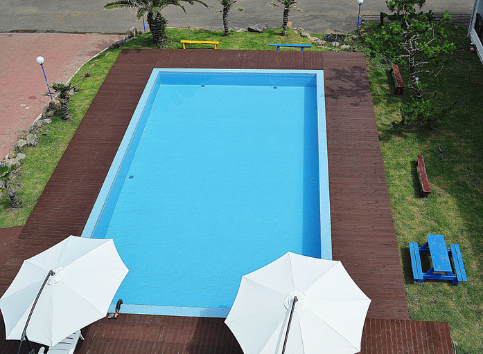Sport & Beauty 5, Memoria Pool Villa Family Pension, Seogwipo