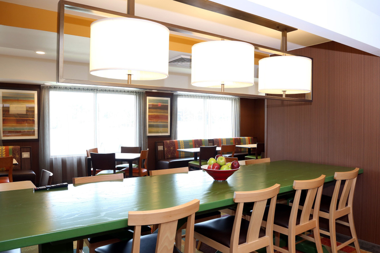 Food & Drinks 5, Quality Inn Cranburry Township, Butler