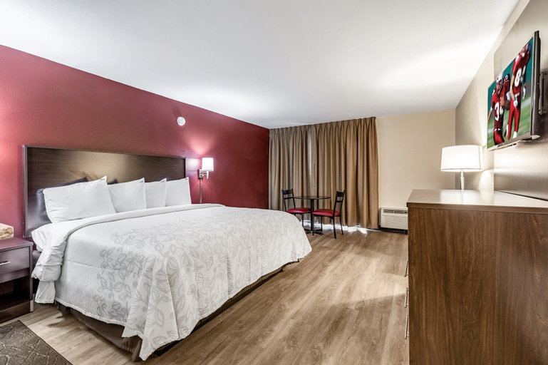 Red Roof Inn PLUS+ & Suites Houston - IAH Airport SW, Harris