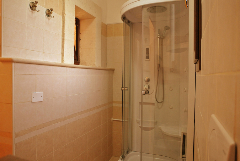 Bathroom 4, Agriturismo Masseria Nuova, Brindisi