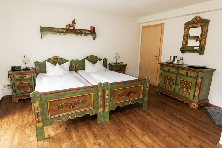 Bedroom 2, Hotel Malerwinkl, Oberallgäu