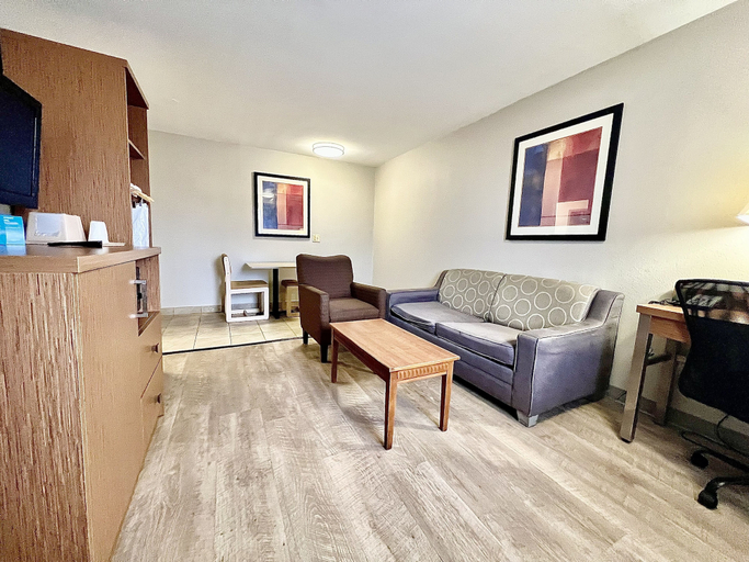Others 5, Days Inn & Suites by Wyndham Arlington Near Six Flags, Arlington