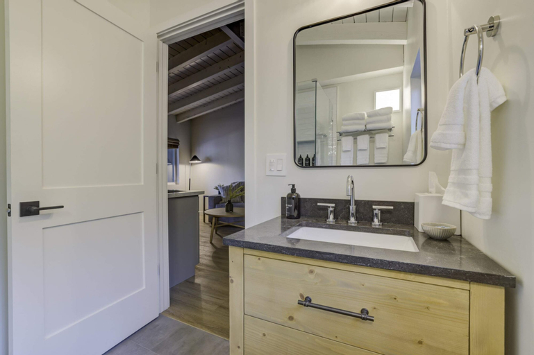 Bedroom 23