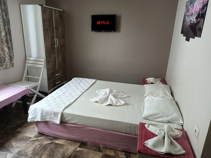Bedroom 3, Özcan Otel, Marmaris